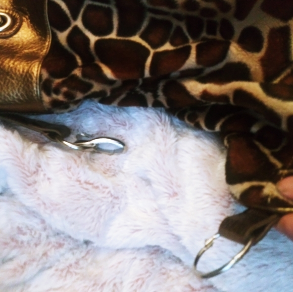 Purse - Picture 3 of 3